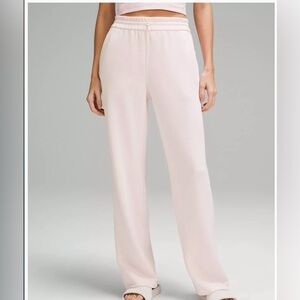 LULULEMON strawberry milkshake softstreme high-risw sweatpants